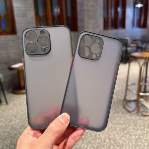 Funda tacto suave con corte preciso de cámara